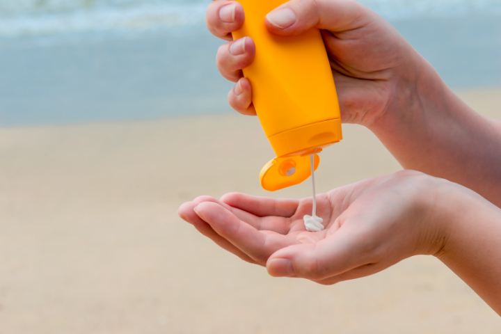 Only 40% of People Regularly Wear Sunscreen – 105.7 WRGC